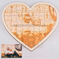Puzzle in legno a forma di cuore con fotoincisione personalizzato con foto nomi frasi ecc