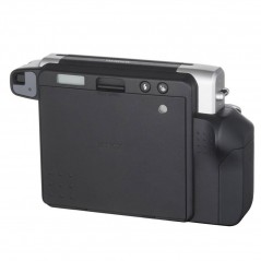 Fuji film  Instax 210 l'alternativa economica a polaroid